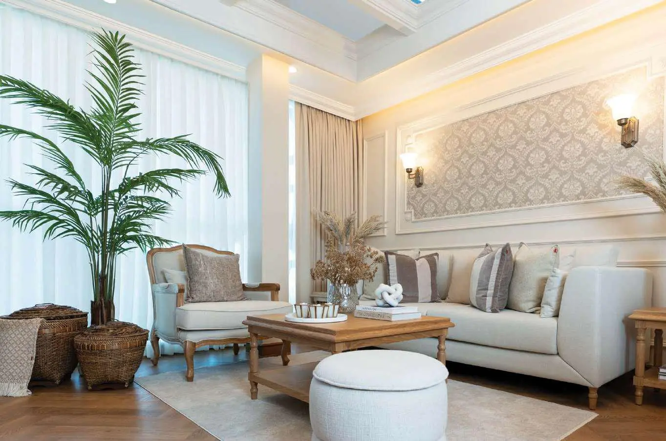 Bab Al Qasr Royal Residence 28 Al Reem Island Abu Dhabi bedroom interior with furnished residential living spaces