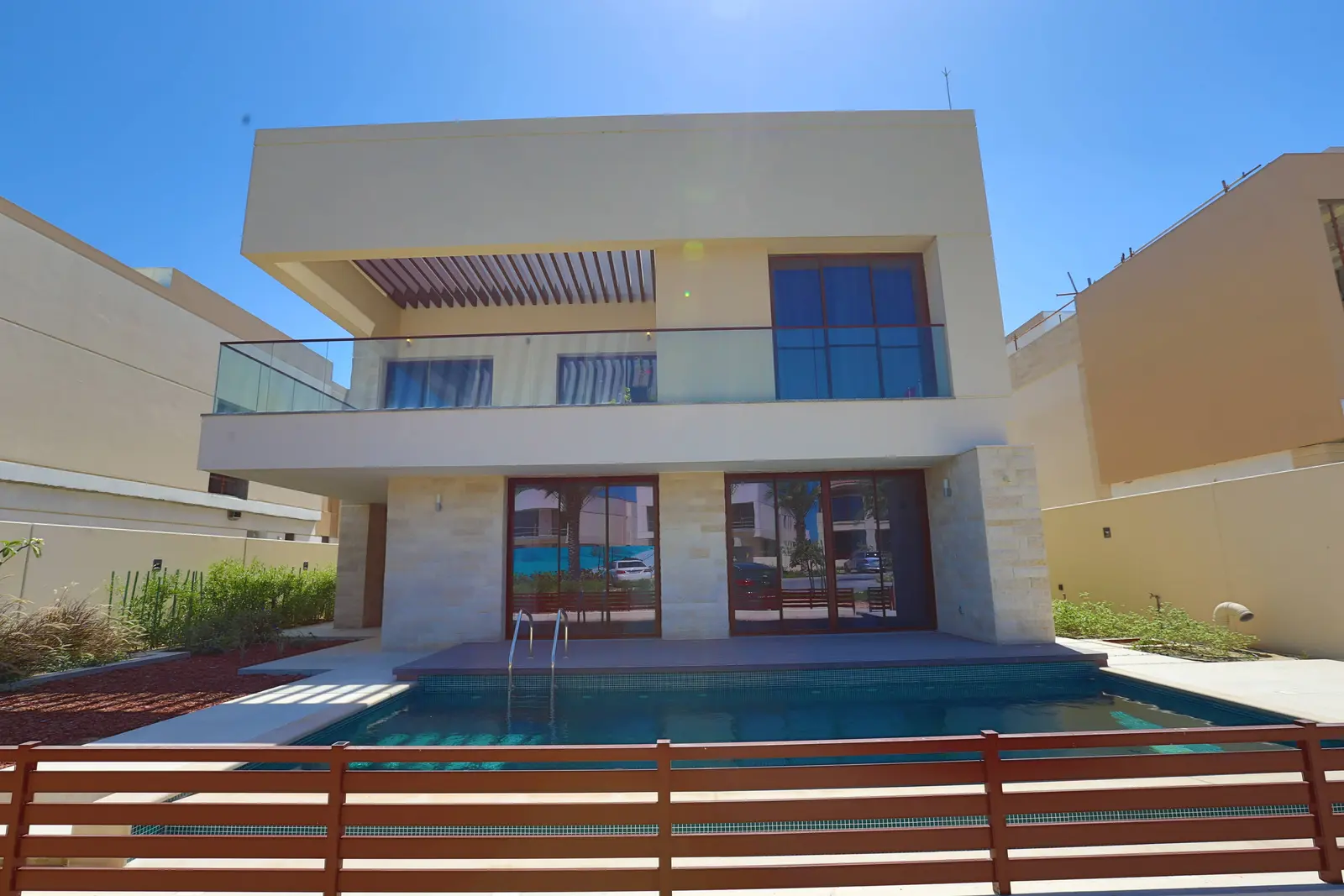 Contemporary villa exterior design in Hidd Al Saadiyat development