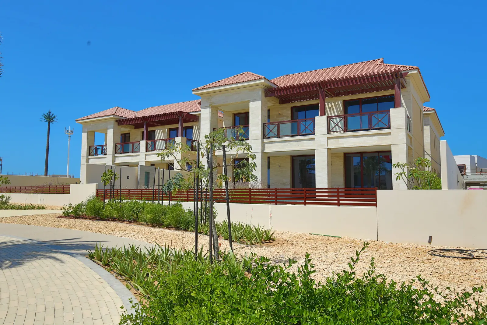 Premium beachfront community homes in Hidd Al Saadiyat