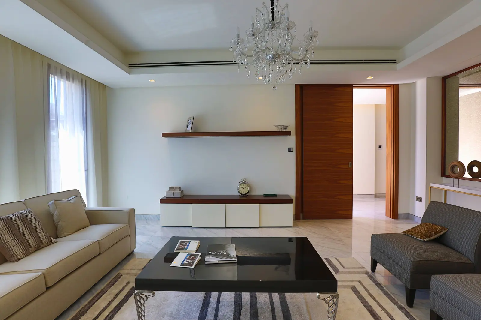 Bright master bedroom with sea views in Hidd Al Saadiyat home