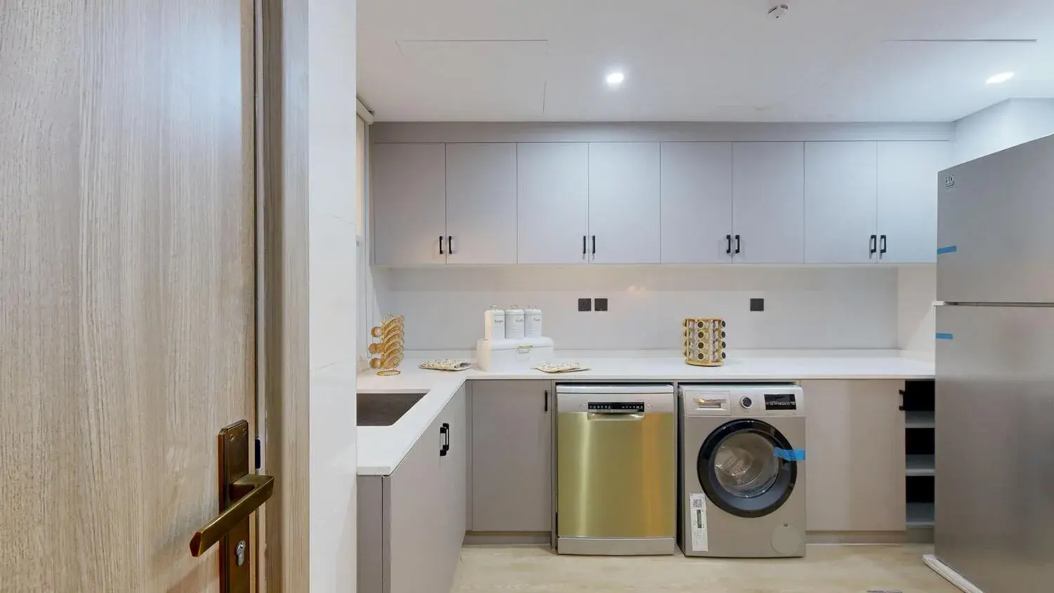 Iris Park in JVC (Jumeirah Village Circle) by AB Developers - Interior Image 15