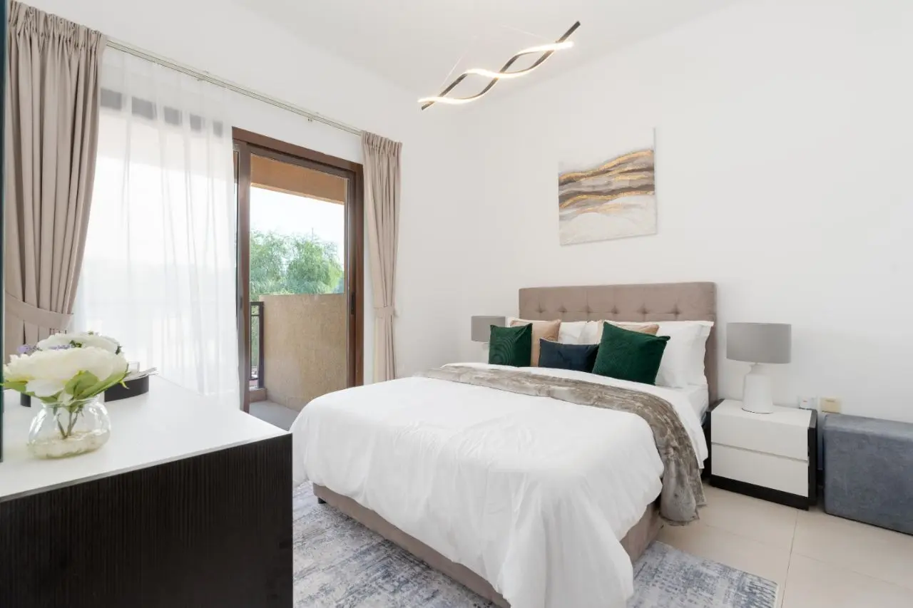 Lilac Park in Jumeirah Village Circle (JVC) by AB Properties - Interior Image 4