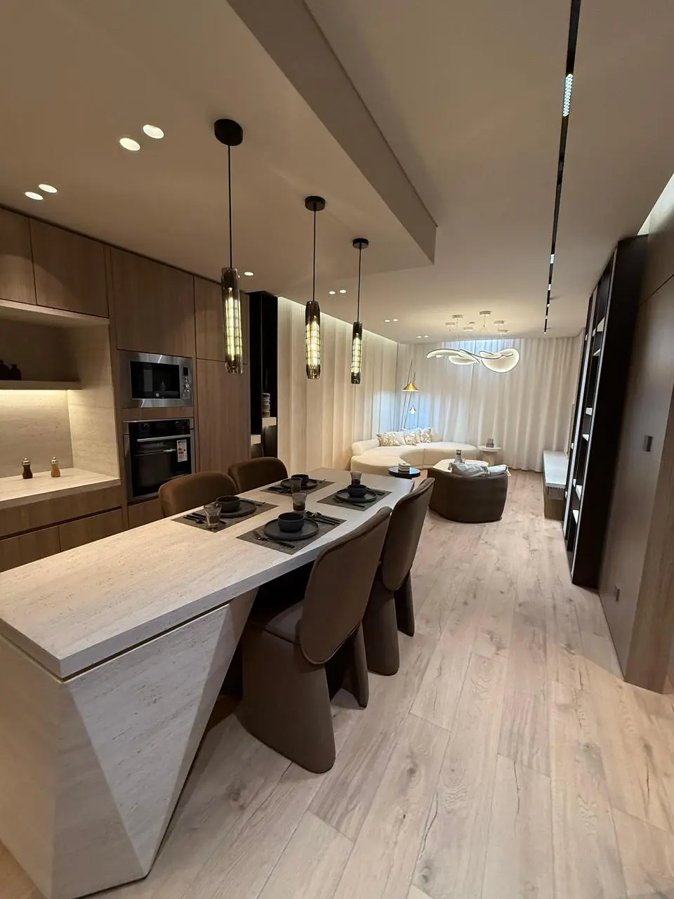 Peace Lagoons 2 in Dubai Land Residence by Peace Homes Development - Interior Image 2