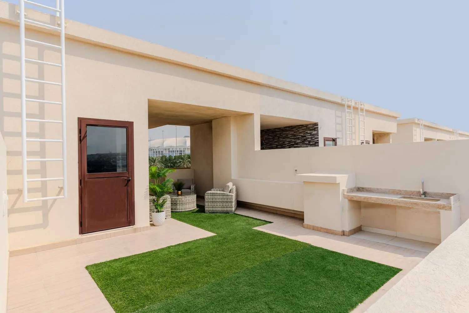Sol Park in Jumeirah Village Circle (JVC) by SOL Properties - Interior Image 6