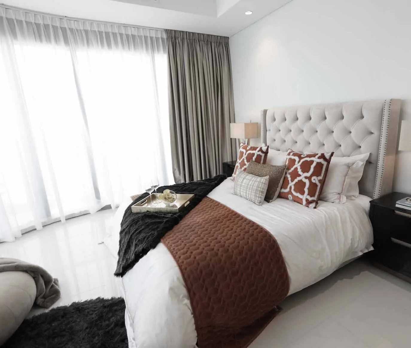 Paramount Tower Hotel And Residences in Business Bay by DAMAC - Interior Image 7